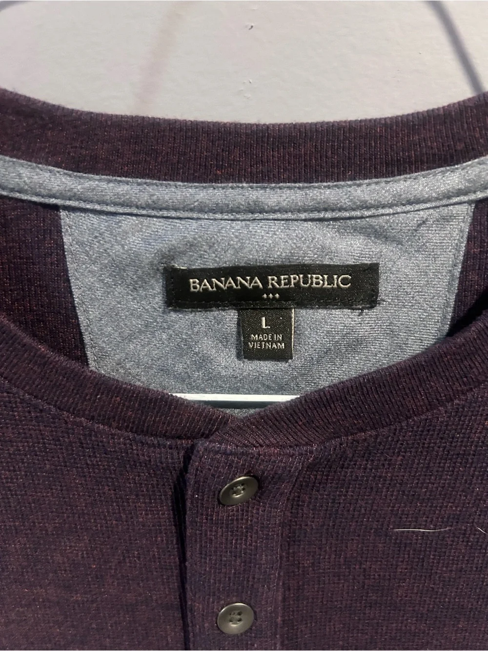 Banana Republic Men’s Large Waffle Knit Henley Long Sleeve Shirt | Burgundy Plum